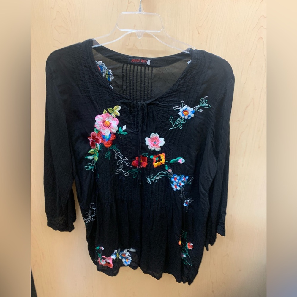 Johnny Was Embroidered Floral Top